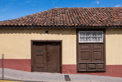 Fachada de una antigua casa terrera en la Villa de La Orotava en el norte de la isla de Tenerife photo