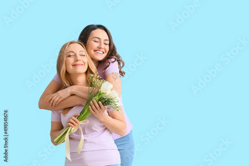 Young woman and her mother ...