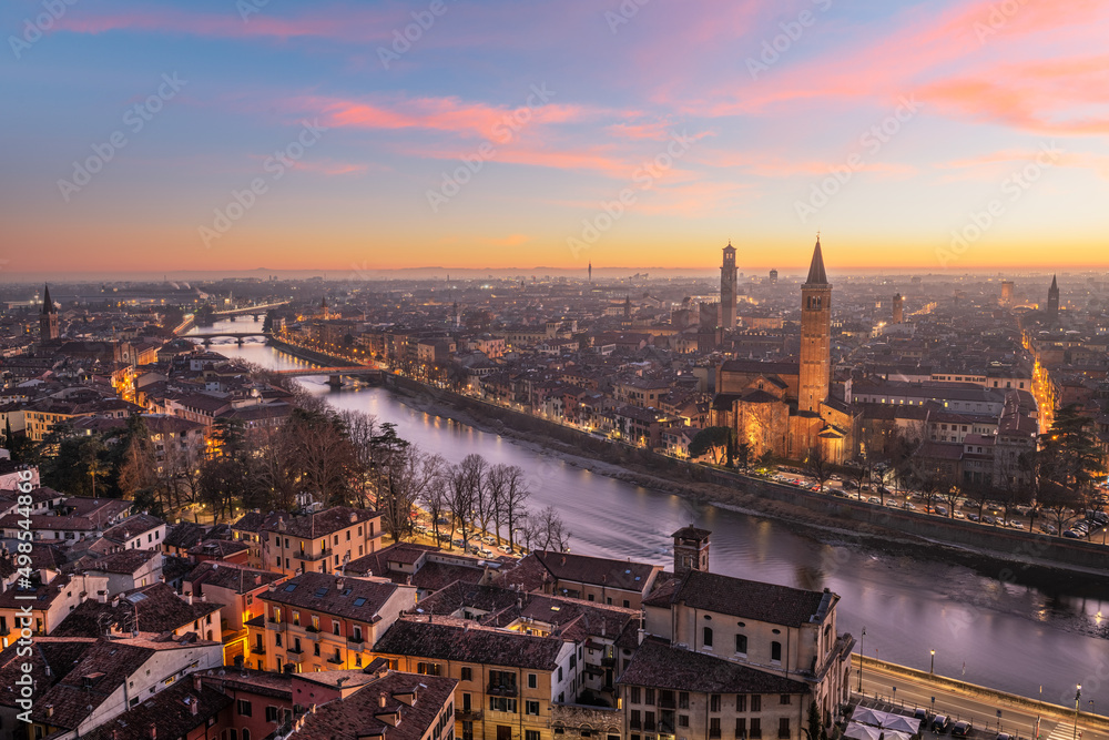 Naklejka premium Verona, Italy Skyline on the Adige River a