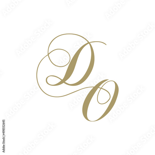 gold script monogram, letter d and letter  o