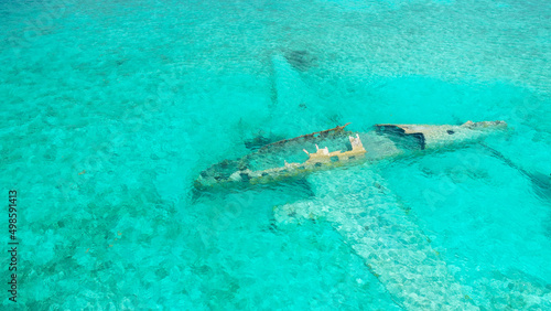 Tablou pe pânză Famous Staniel Cay plane wreck near the Compass Cay island, Exumas, Bahamas