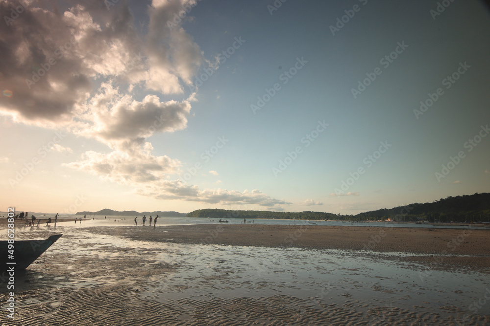 Obraz premium sunset on the beach