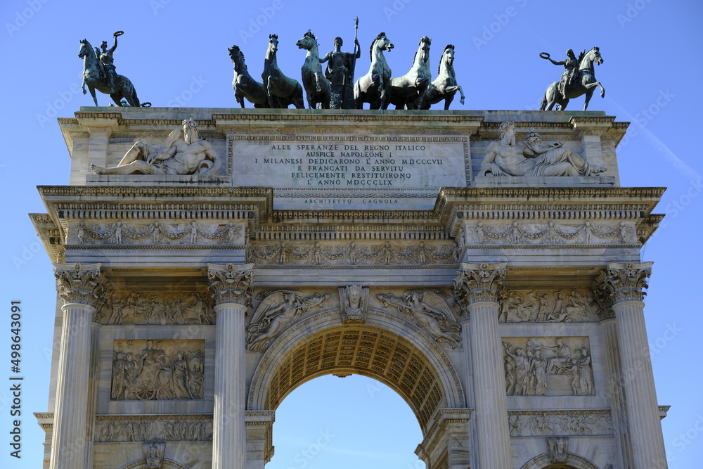 Obraz premium Arco della Pace (Arch of Peace) in a sunny day. Milan, Italy 