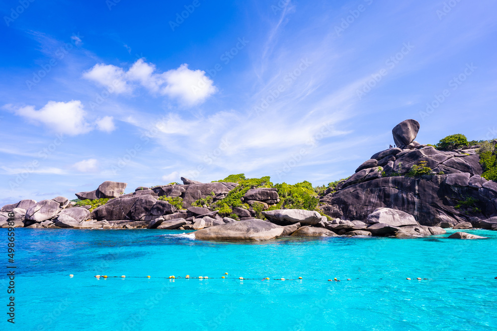 Obraz premium Similan Island beautiful and clear water in Phang-Nga