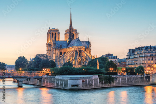 The cathedral Notre Dame in Paris © Stockbym