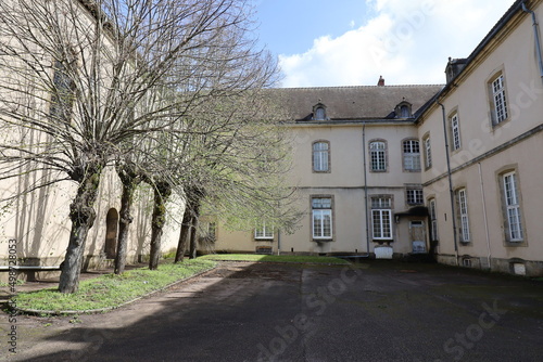 Anciens hospices, ancien hôpital, vue de l'extérieur, ville de Autun, département de Saone et Loire, France