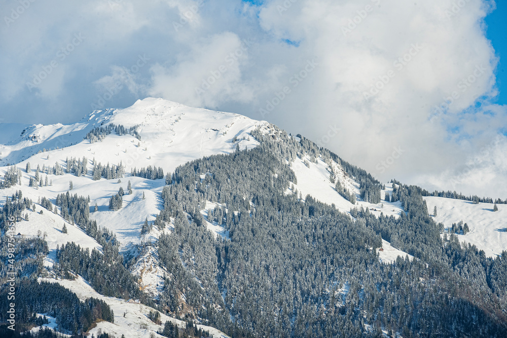 Winterliche Berglandschaft, ob Engelbergertal, Kanton Nidwalden, Schweiz