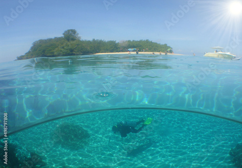 Fototapeta Naklejka Na Ścianę i Meble -  underwater sea pool , caribbean sea 