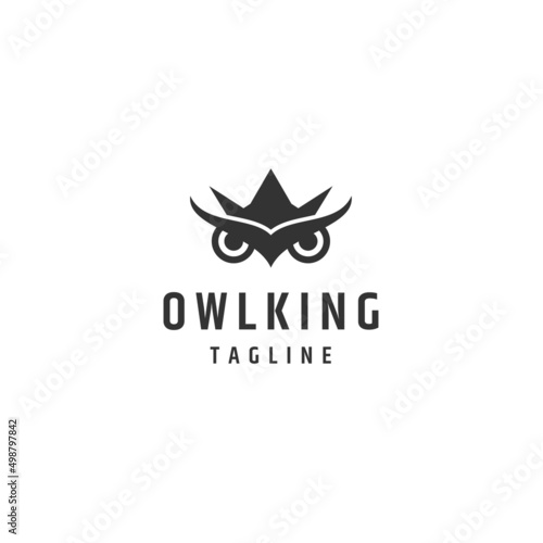 Fototapeta Naklejka Na Ścianę i Meble -  Head owl king logo icon design template