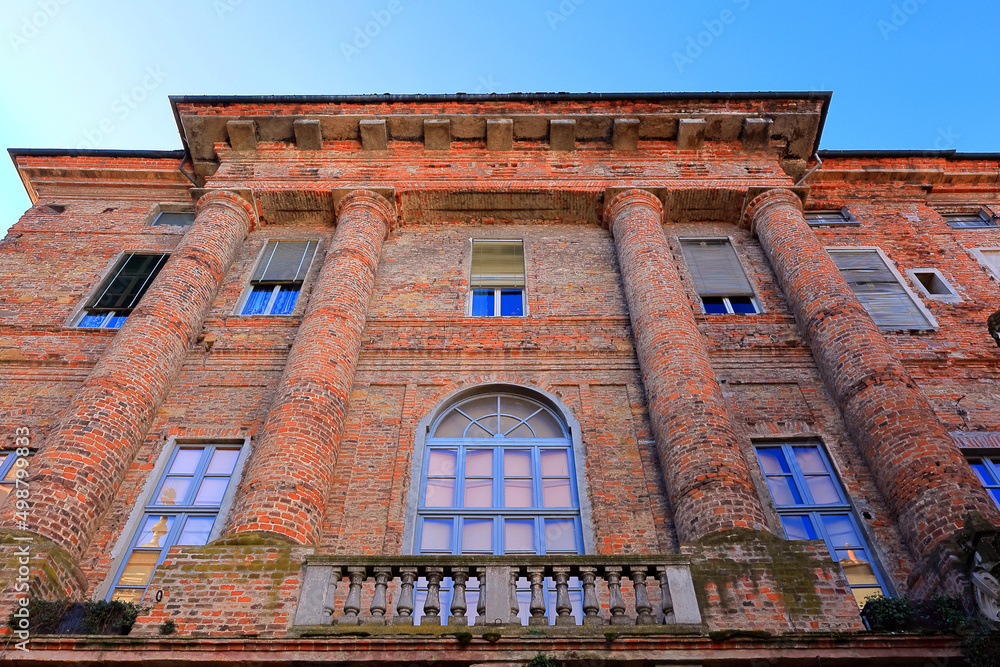 Φωτογραφία palazzo storico di casale monferrato, italia, historical building of casale monf