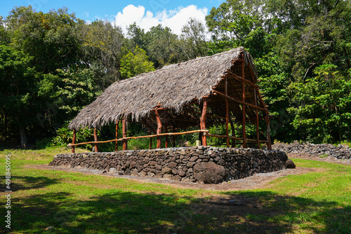 Wall Mural Wooden traditional hawaiian house at the Pipiwai Trailhead in the Haleakala Nati