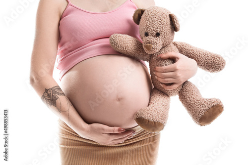 Pregnant young woman with t...