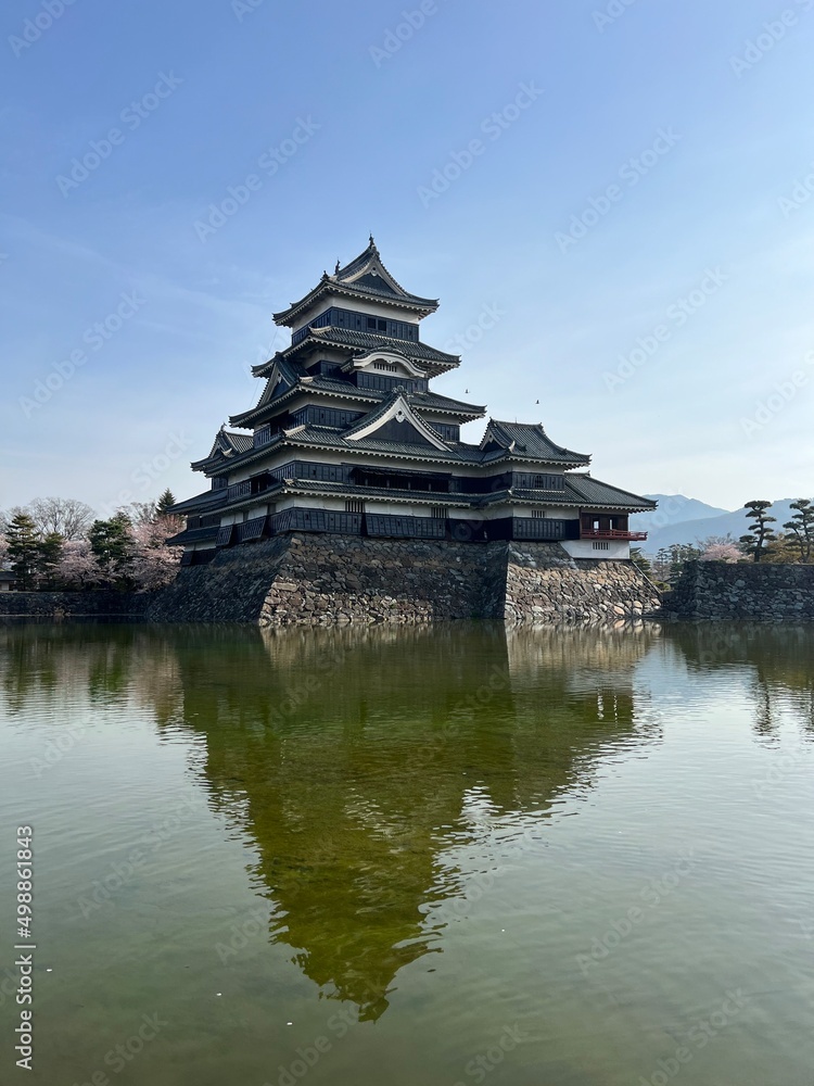 長野県にある松本城の天守閣
