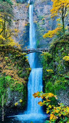 Waterfall in autumn with colorful fall colors - Multnomah Falls, Oregon, USA © My