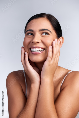 Obraz na płótnie When our skin looks good, we naturally feel better about ourselves