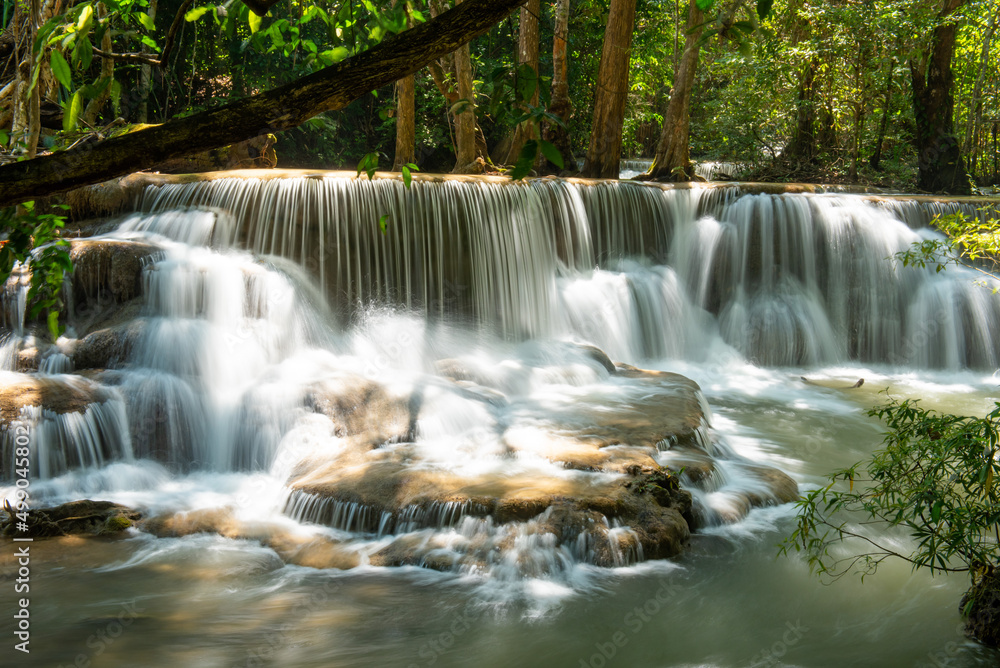 Fototapeta premium Huai Mae Khamin waterfall at Kanchanaburi , Thailand , beautiful waterfall