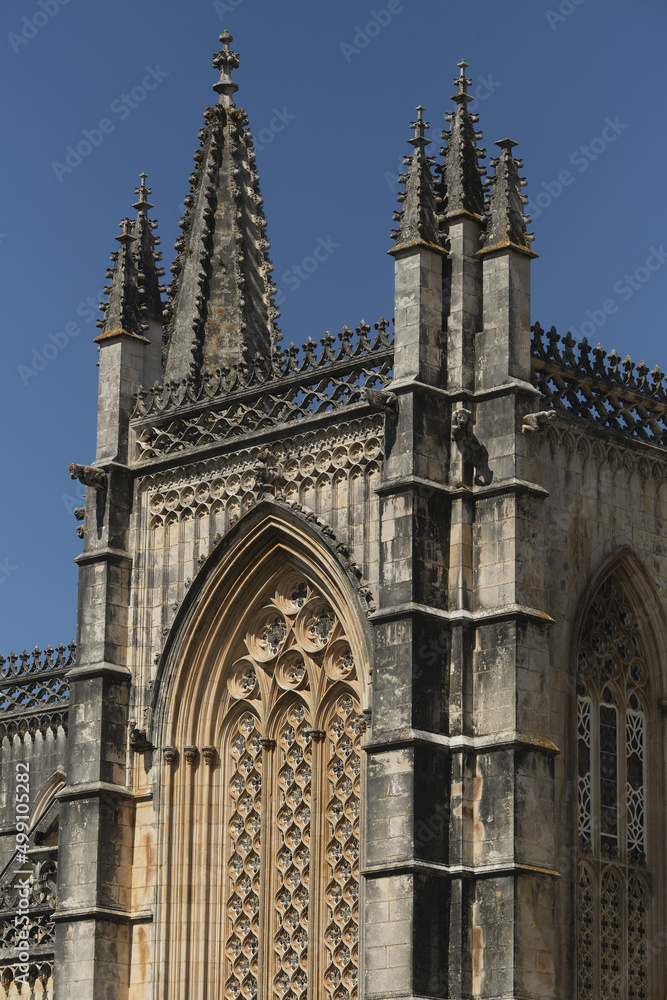 Fototapeta premium details of the Church of Santa Maria da Vitória in the Batalha Monastery in Batalha, Portugal