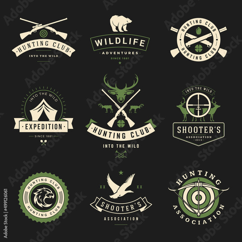 Foto Vintage travel and hunting clubs vector logos