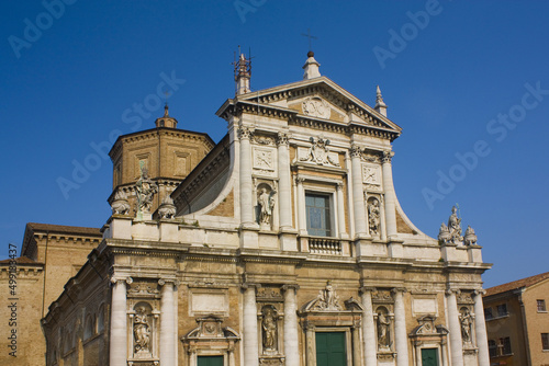 Basilica of Santa Maria in Ravenna © Lindasky76