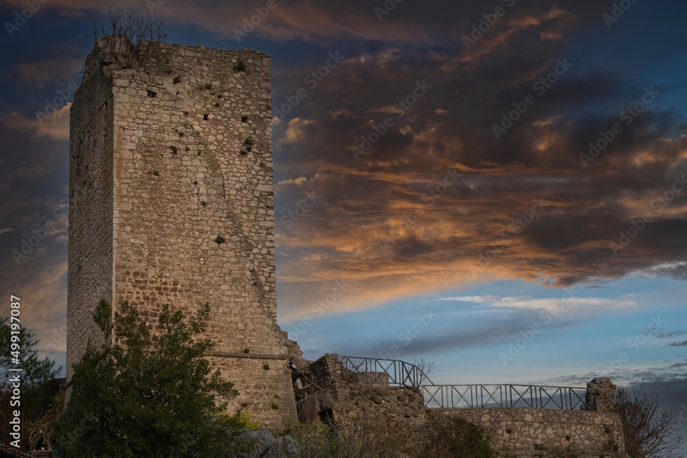 Torre medievale - Olevano Romano - Roma - Italia
