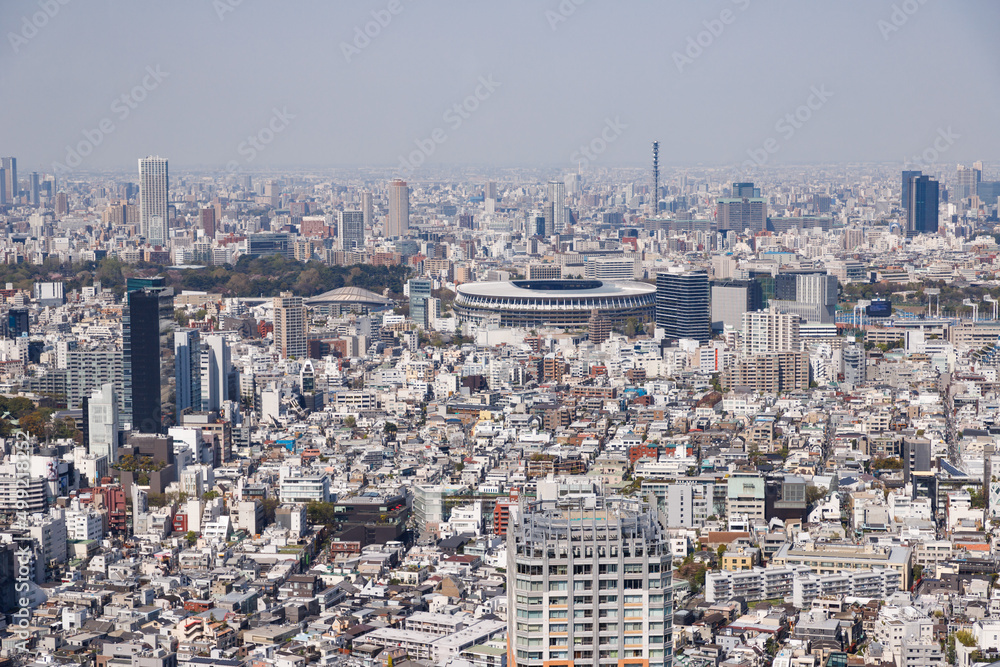 渋谷スカイから見た新宿区方面の風景とビル群