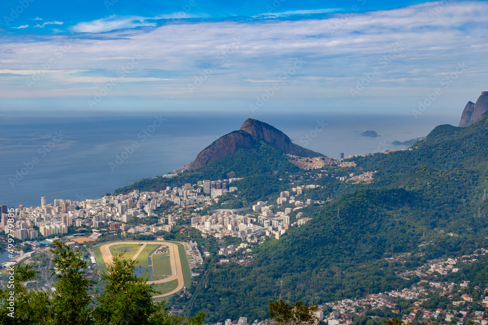 Blick auf Rio de Janeiro von der Chrisuts Statue auf dem Berg Corcovado in Brasilien