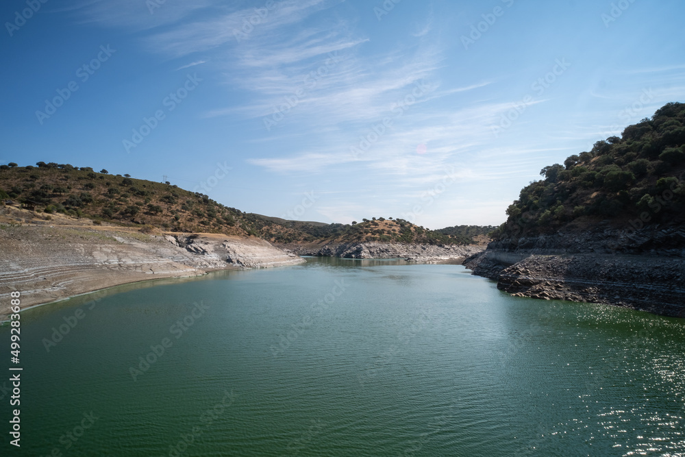Obraz premium Confluence of the Tagus and Tietar rivers in the Monfrague National Park.