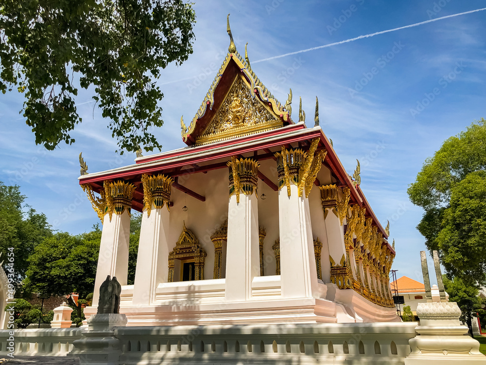 Naklejka premium Wat Suwan Dararam, an old temple in Ayutthaya Thailand.