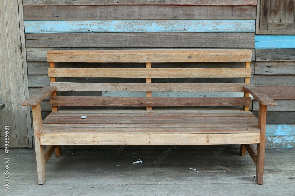 Fototapeta premium wooden bench in the park