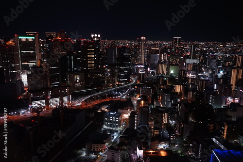 日本 大阪府 梅田スカイビル 空中庭園展望台からの眺望 夜景 © Eric Akashi