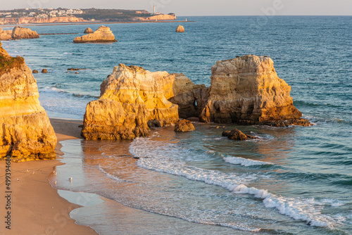 Küste Praia da Rocha bei Portimao am Atlantik
