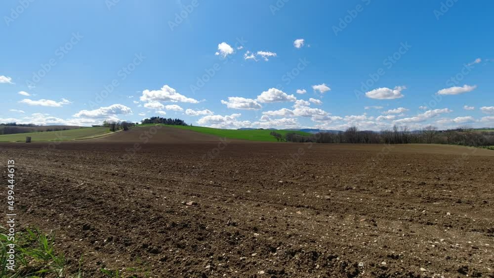 timelapse paesaggio con nuvole e campagna in 4k timelapse paesaggio con nuvole e campagna in 4k
