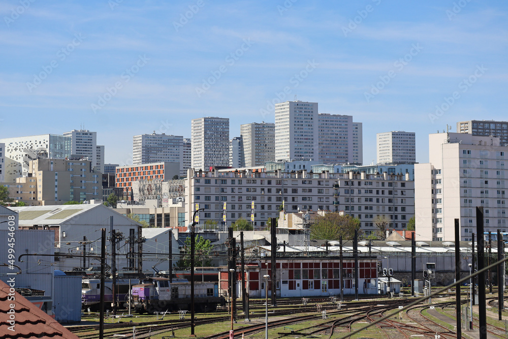 Obraz premium View of the 13th arrondissement of Paris and the ring road from the southern suburb of Ivry-sur-Seine