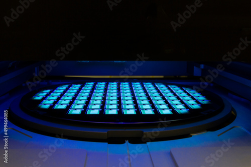 Quadro em tela Silicon wafer with chips in UV lighting