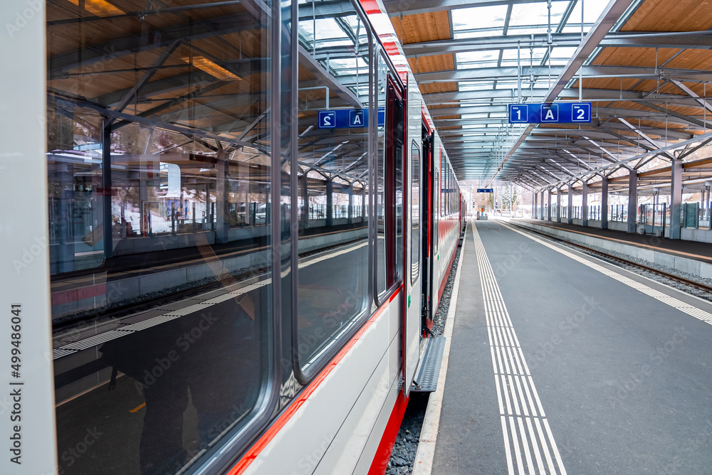 Obraz premium Close-up of train arrived at platform on station during winter