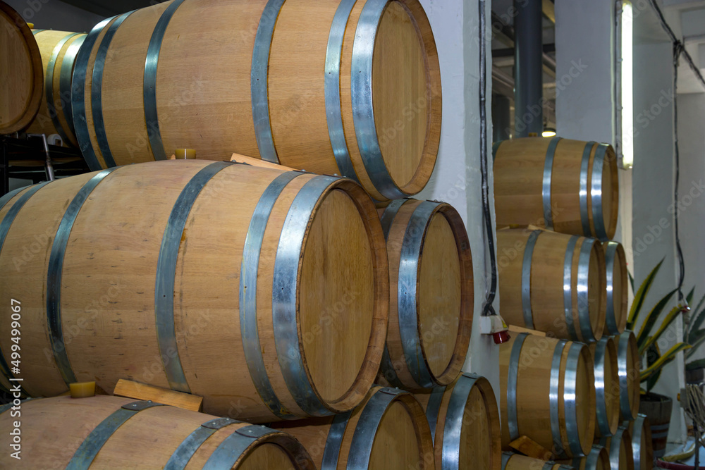 Wine aging barrels