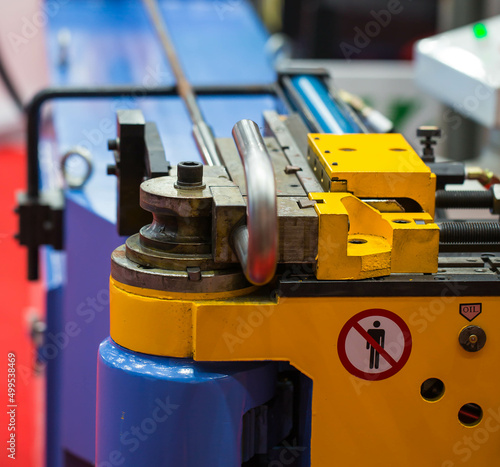 Fotografía Automatic industrial round bender machine for metal wire rod and tube