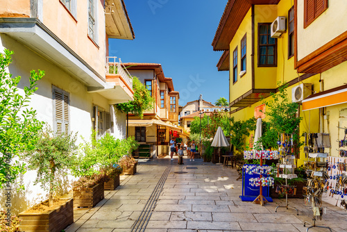 Fototapeta Naklejka Na Ścianę i Meble -  Traditional Ottoman houses on an old street in Kaleici, Antalya