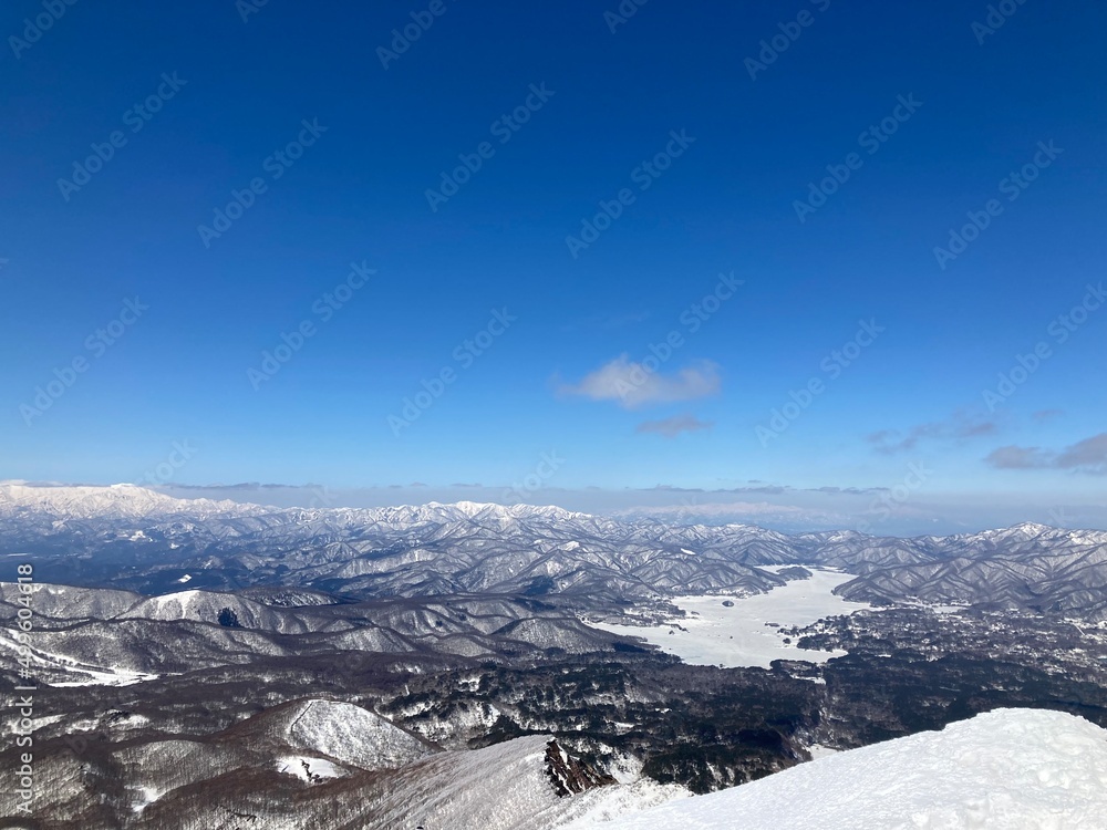 Obraz premium snow covered mountains