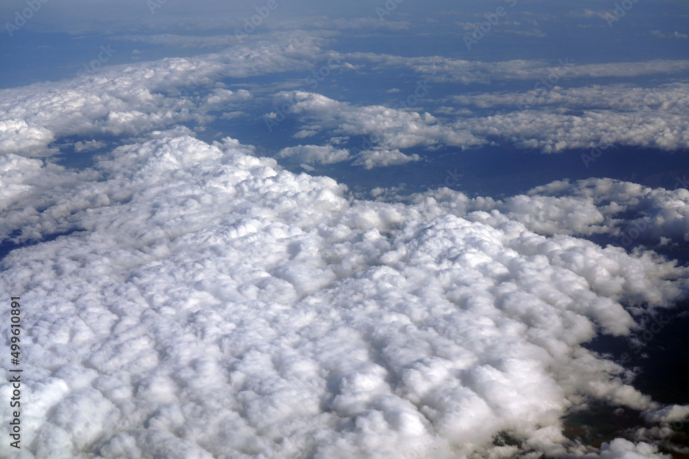 Wolkenband über den Pyrenäen 