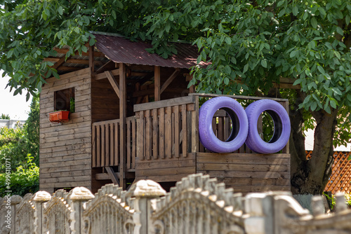 Obraz na płótnie Ukraine. Kyiv region. Slavutych town before war. Tree house on walnut. w salonie