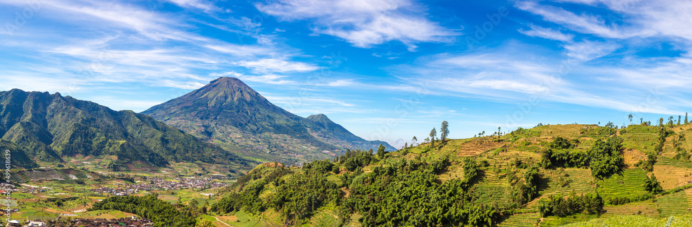 Naklejka premium Sindoro Mountain, Central Java