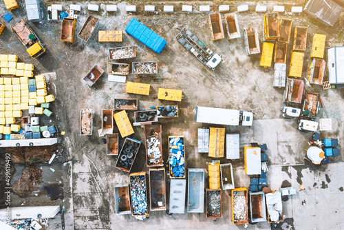 Obraz na plátně Top view of a landfill with various waste