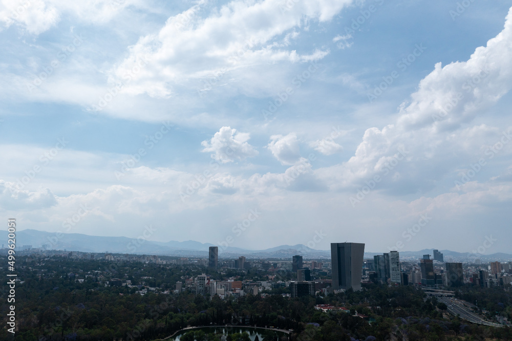 Panorámica de los edificios de Paseo de la Reforma en la Ciudad de México