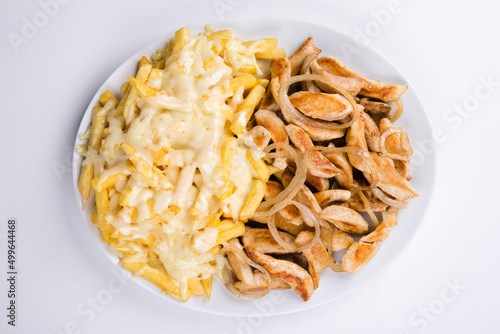 Fries with mozzarella on top and Chicken Breast with onion on top. Portion. (ID: 499644468)