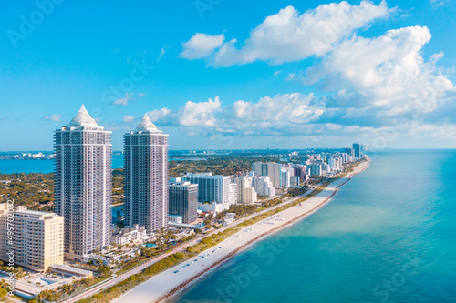 Luxury oceanfront condos in Miami Beach © Luis