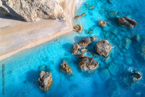 Aerial view of blue sea, ro...
