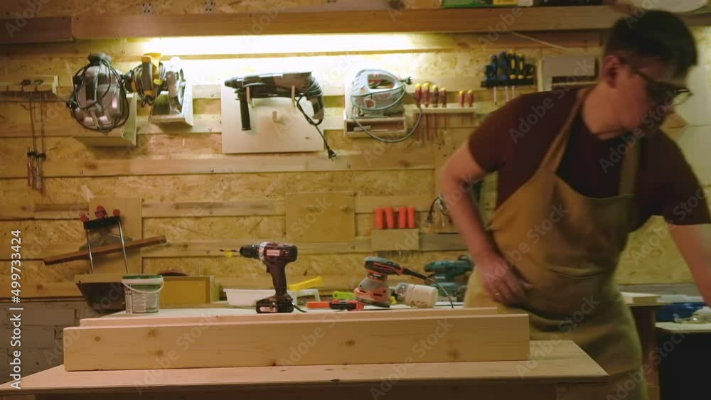 The wizard puts the parts together and see how it looks The wizard puts the parts together and see how it looks