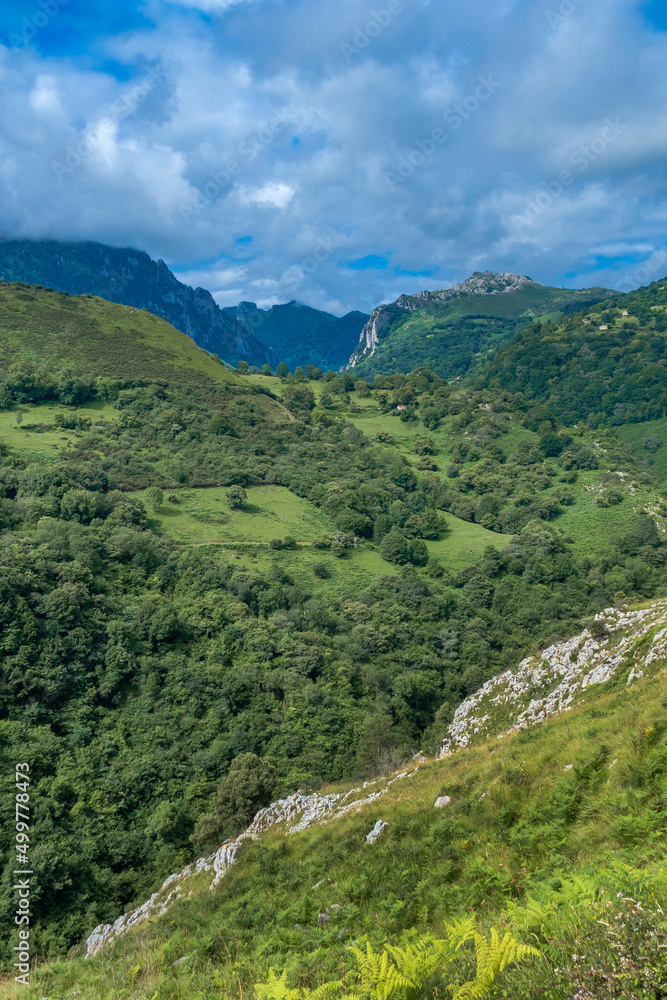 Mountain Range, Picos de Europa National Park, Asturias, Spain, Europe Mountain Range, Picos de Europa National Park, Asturias, Spain, Europe