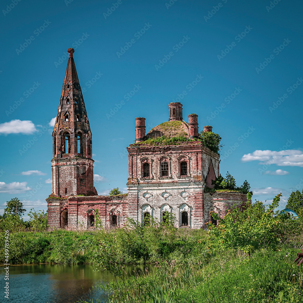 Obraz premium abandoned village church